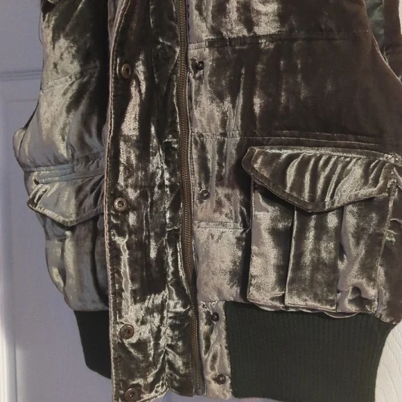 Old Navy Velour Vest with hood - Picture 6 of 8